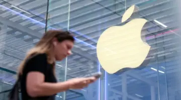 آبل تُضيف وضع الذكاء الاصطناعي Siri لتطبيق الكاميرا في iOS 27 بواسطة Investing.com